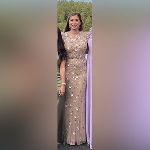 Mac Duggal gown for wedding guest, prom,party, special occasions great condition